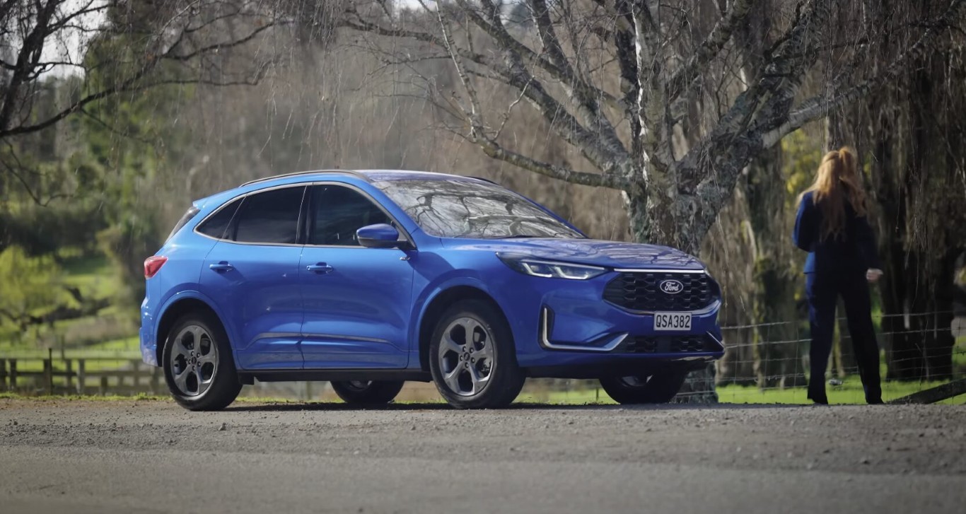 Long-distance towing services for cars, SUVs, and trucks