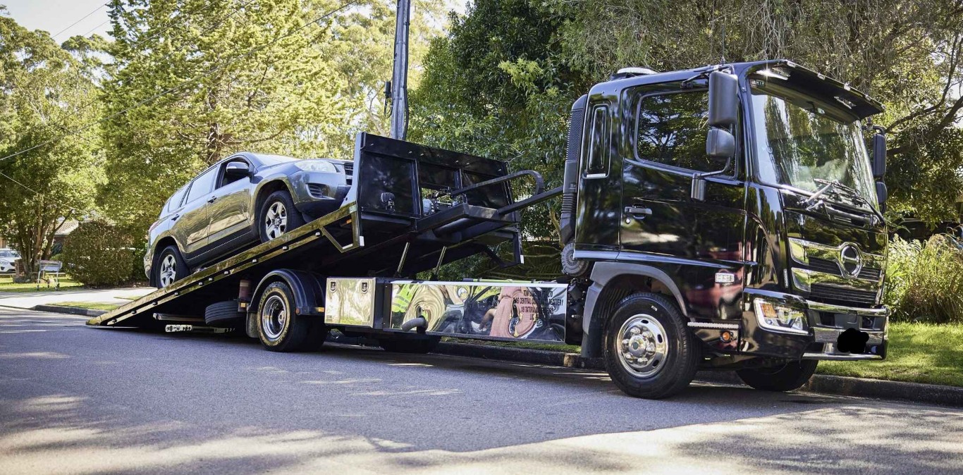 Professional towing operators safely transporting vehicles in Princeton, NJ
